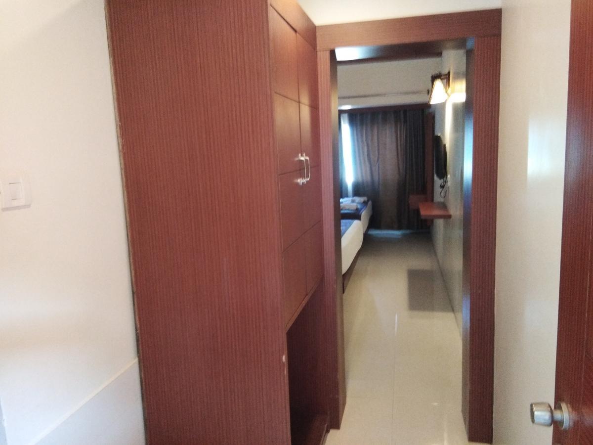 Hotel Sea Face Kanyakumari Buitenkant foto