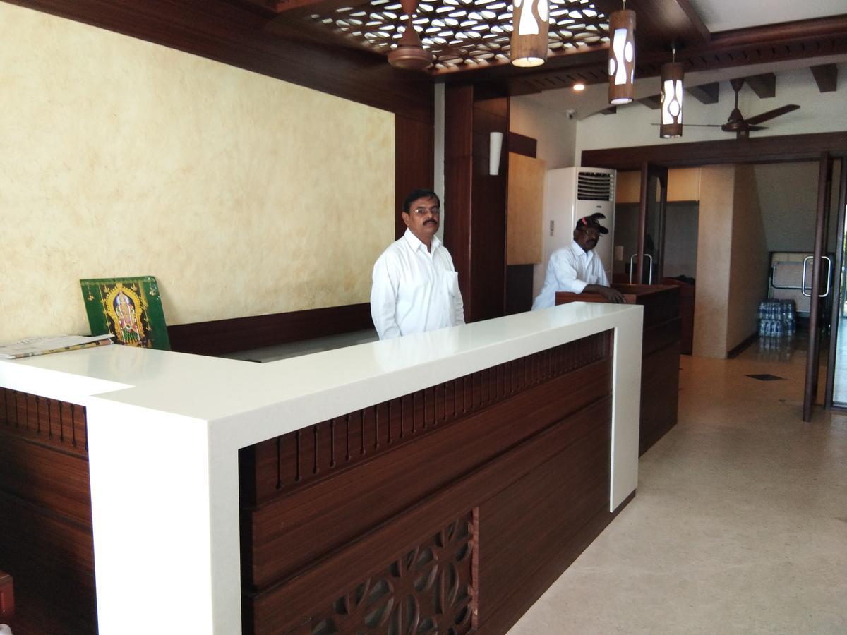 Hotel Sea Face Kanyakumari Buitenkant foto